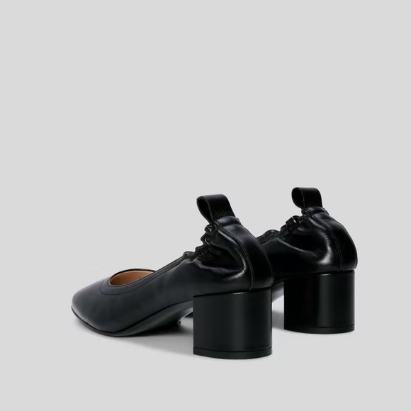 Like-New Everlane Italian Leather Day Heel - Picture 2 of 9